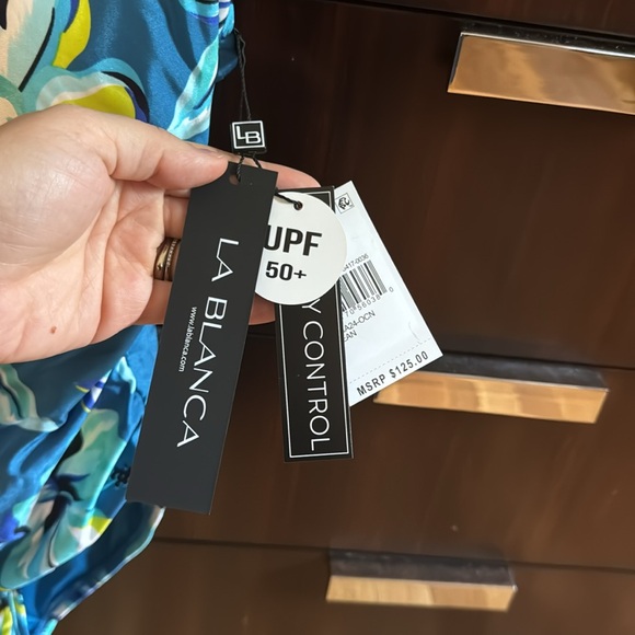 La Blanca Women's Fiji Tropics Lingerie One Piece Swimsuit. - Picture 5 of 6